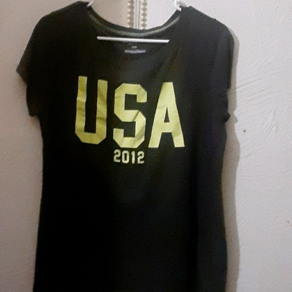 Short sleeve shirt